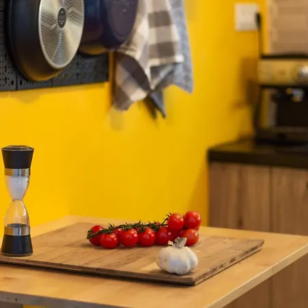 Milos * Triovasálos